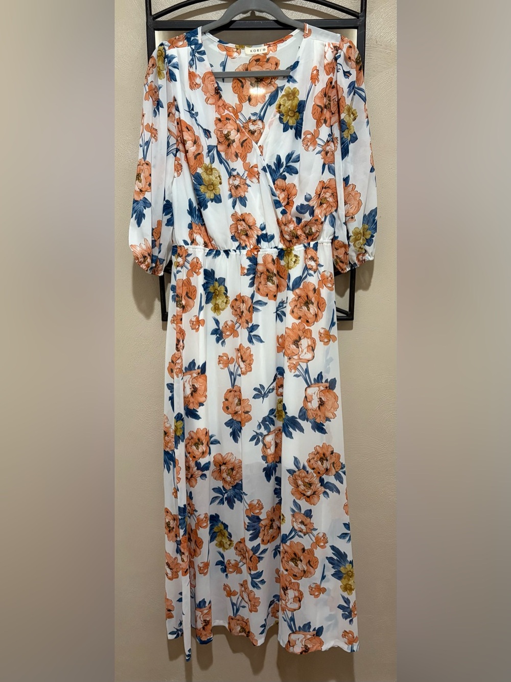 Kori White Maxi Dress with Peach Floral & Navy Leaves Size M